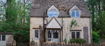 Emma Dent; Sudeleyn linna, Cotswolds - nukkuu 6 hengelle 2 makuuhuoneessa