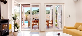 Villa Anfiteatro Adriatico with Pool