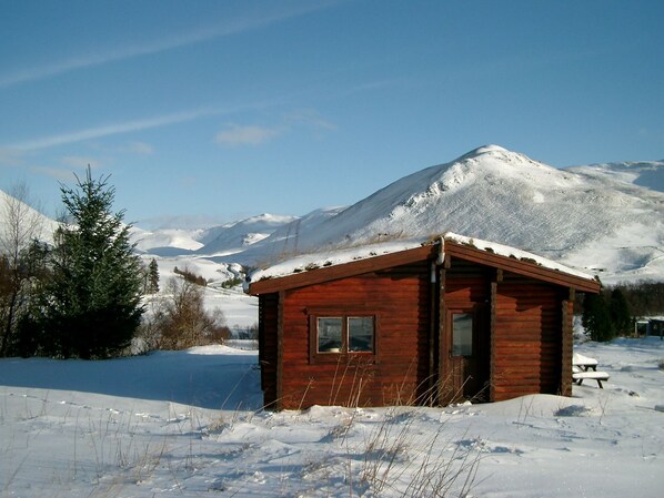 Exterior - Log Cabin with Hot Tub for 2 | In the Cairngorm National Park | Accepts Dogs (Spittal of Glenshee)