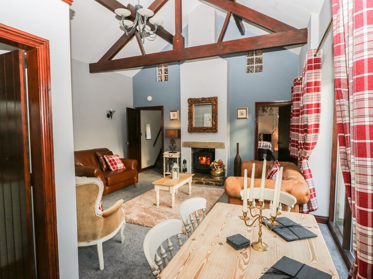Old Hall Barn, Character Holiday Cottage, With Open Fire In Hope - Derbyshire