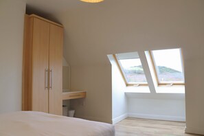 3 habitaciones, wifi gratis y ropa de cama 
