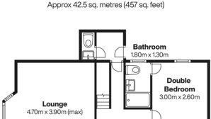 Een plattegrond met een zithoek (4,70m x 3,90m max), een slaapkamer met een tweepersoonsbed (3,00m x 2,60m), een badkamer (1,80m x 1,30m) en een keuken (3,30m x 4,00m max).