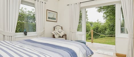 2 多间卧室、WiFi、床单