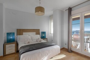 3 makuuhuonetta, silitysrauta/-lauta, ilmainen Wi-Fi, vuodevaatteet