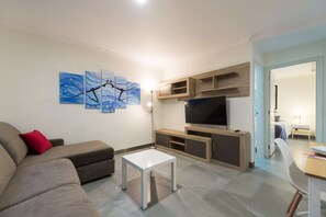 TV - Suites Garden Apartamento 15 (Las Palmas)