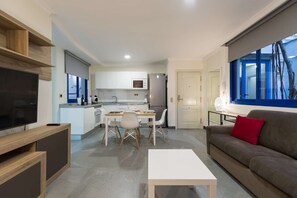 TV - Suites Garden Apartamento 15 (Las Palmas)