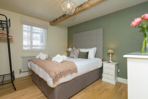 3 bedrooms, iron/ironing board, travel cot, WiFi