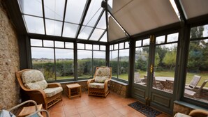 Interior - Norlands Cottage -  a cottage that sleeps 8 guests  in 4 bedrooms (Yarmouth)