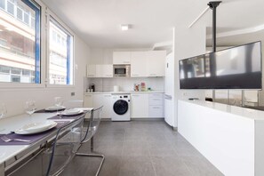 Fridge, microwave, oven, coffee/tea maker - Suites Garden Apartamento 33 (Las Palmas)