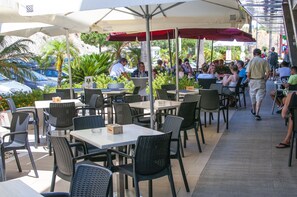 Restauration en plein air