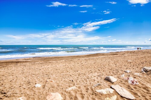 Holiday Beach - Les Marines