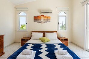 4 chambres, fer et planche à repasser, Wi-Fi