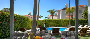Villa Oasis by Ezoria Villas