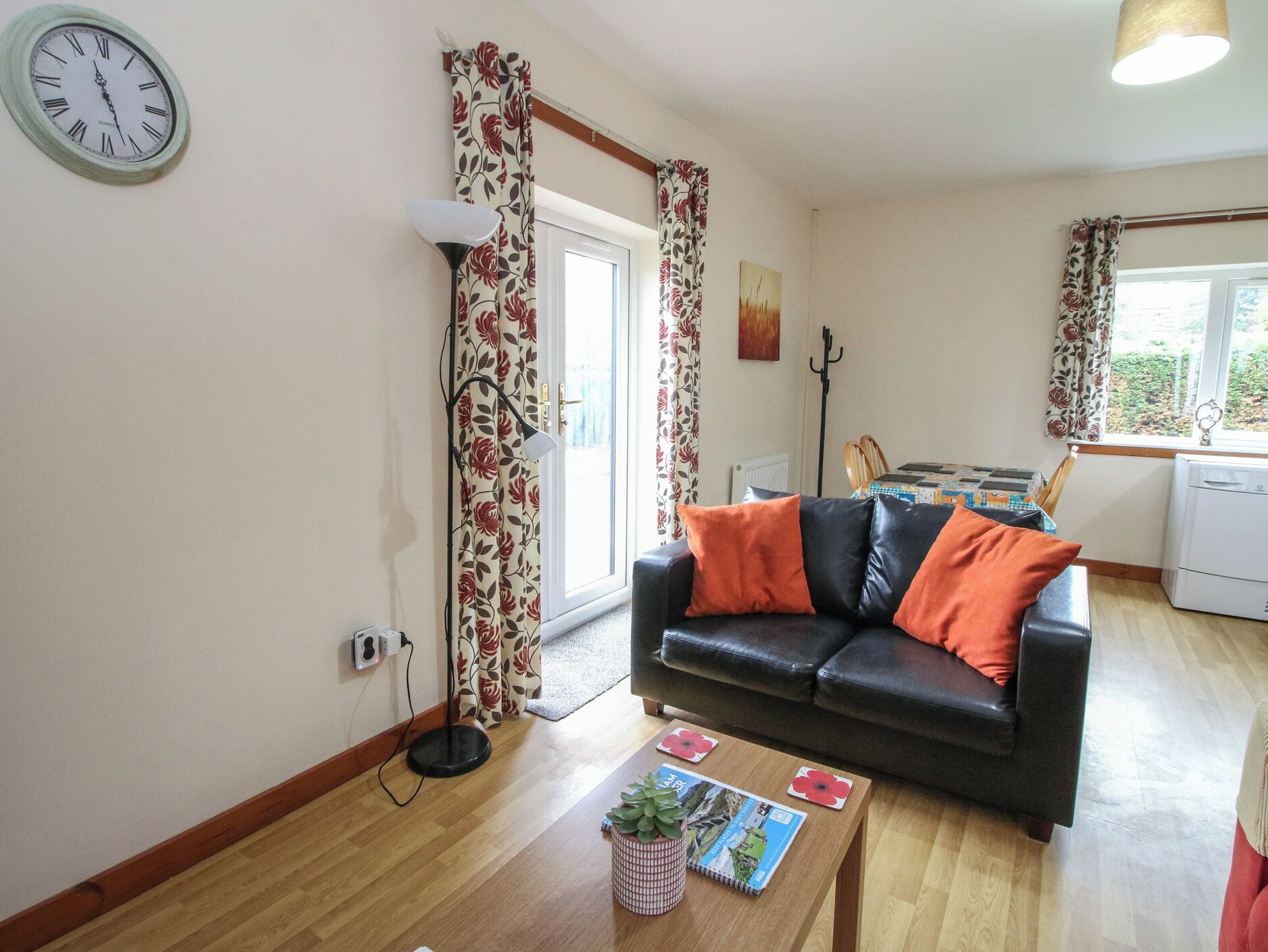 Cooinda Cottage, Country Holiday Cottage, With A Garden In Mallaig - Skye