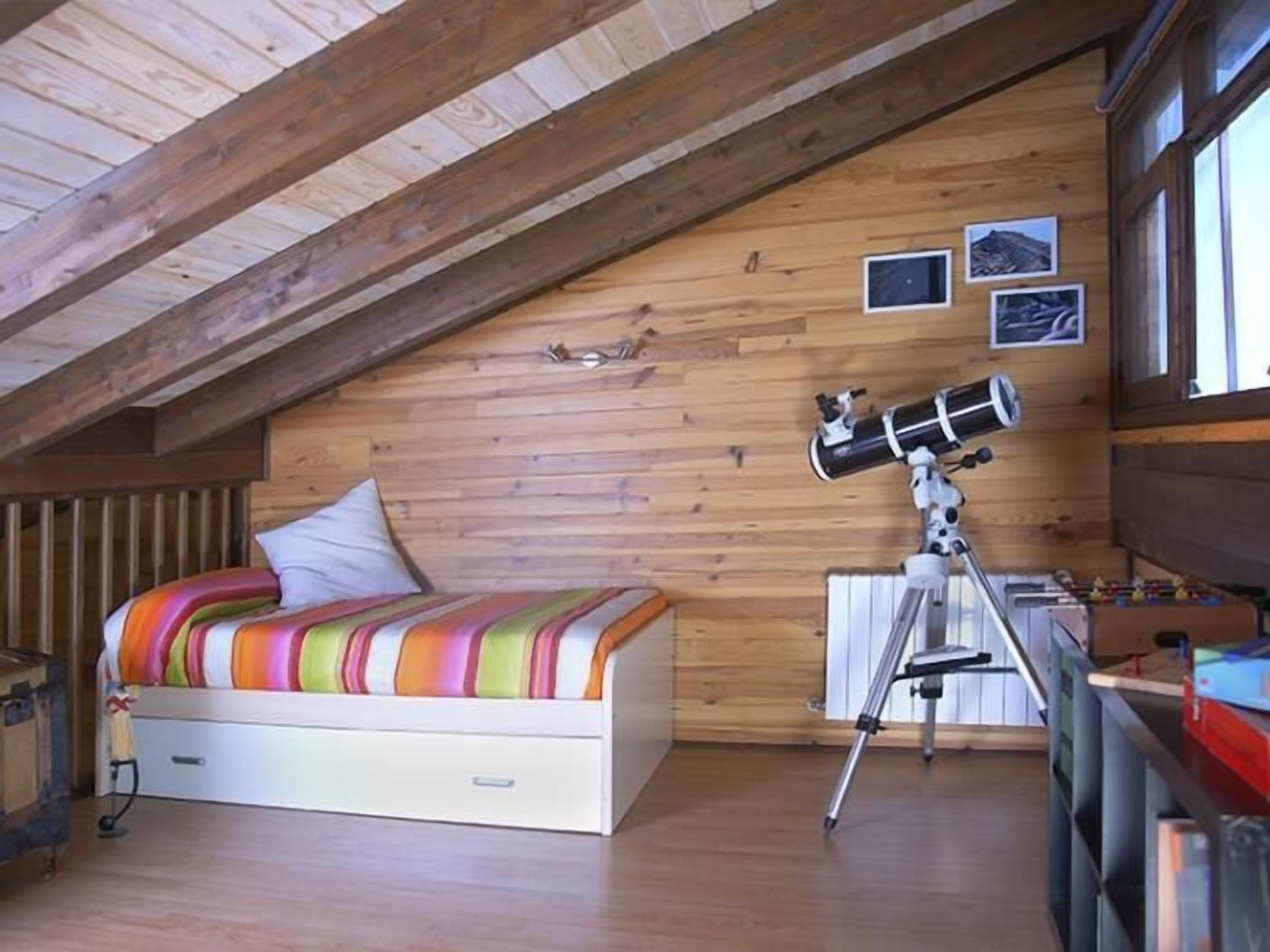 5 chambres, fer et planche à repasser, accès Internet, draps fournis