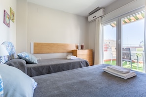 2 chambres, fer et planche Ă repasser, Wi-Fi gratuit, draps fournis