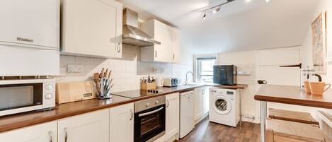 Fridge, microwave, oven, toaster