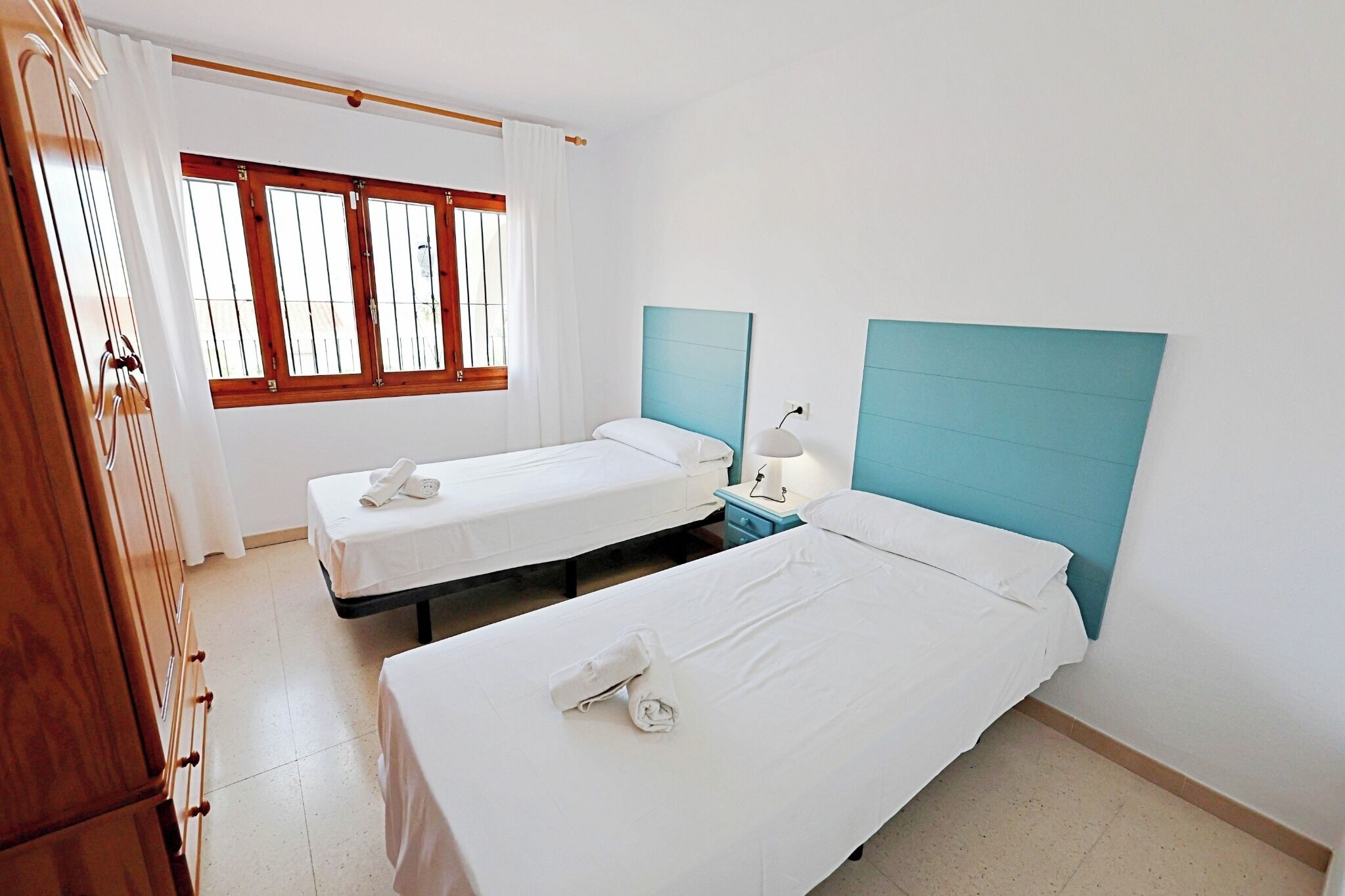 4 bedrooms, WiFi, bed sheets