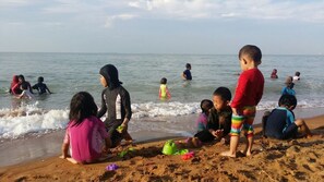 Beach nearby - D'Pantai Homestay Kuala Sg. Baru (Alor Gajah)