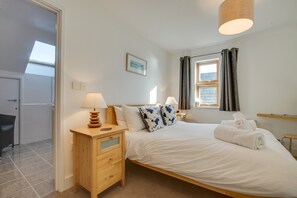 2 Schlafzimmer, Bügeleisen/Bügelbrett, Reisekinderbett, kostenloses WLAN