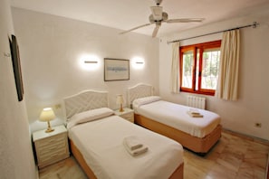 4 chambres, Wi-Fi, draps fournis