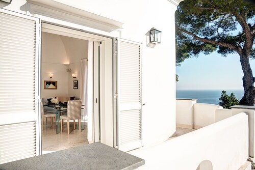 Villa Bougainvillea-Luxurious Villa located just minutes from LaPiazzetta