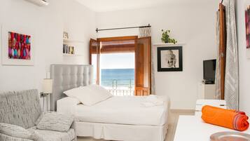 Een strijkplank/strijkijzer, gratis wifi, beddengoed