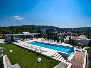 Pool - Luxury Apartment the Ocean Dream III (Primošten)