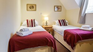 2 chambres, fer et planche à repasser, lit parapluie, Wi-Fi gratuit