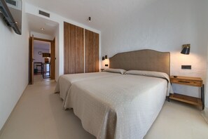 2 bedrooms, iron/ironing board, free WiFi, bed sheets - Ideal apartment with garden and sea views, Villa El Palmar and Villa Roche - 2 bedrooms (Conil de la Frontera)