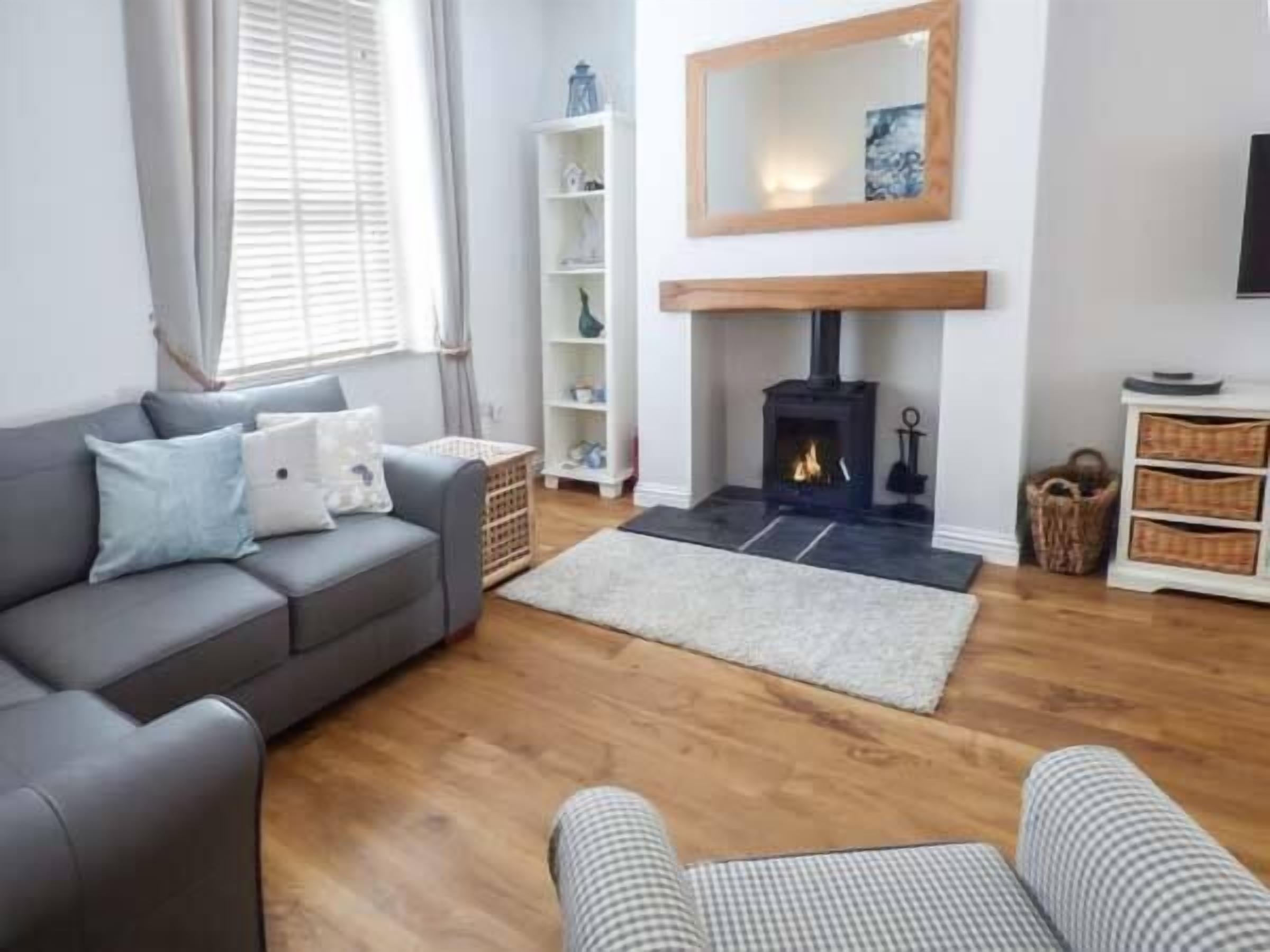 Silversands Cottage, Pet Friendly, Country Holiday Cottage In Amble - Northumberland