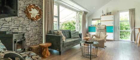 Televisión, Netflix, servicios de streaming y videoteca