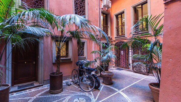 Unclassified image, 1 of 56, button - Navona Loft in Via dell'Orso (Rome)