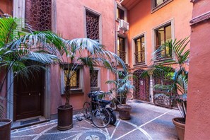 Unclassified image, 5 of 56, button - Navona Loft in Via dell'Orso (Rome)