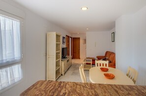 Interior - Apartment with terrace very well located, Bécquer - 2 bedrooms (Conil de la Frontera)