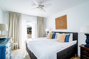 2 chambres, fer et planche à repasser, Wi-Fi, draps fournis