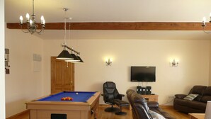 Unclassified image, 3 of 7, button - The Mill House - sleeps 12 guests  in 6 bedrooms (Shrewsbury)