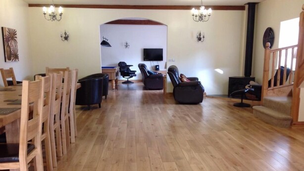Unclassified image, 1 of 7, button - The Mill House - sleeps 12 guests  in 6 bedrooms (Shrewsbury)