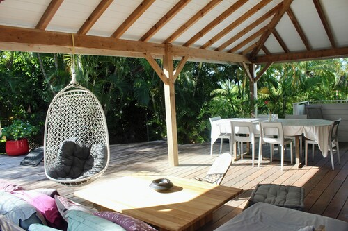 House 3 bedrooms, swimming pool, 100m to the beach