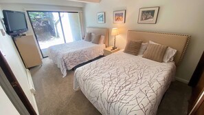 2 slaapkamers, een bureau, reisbedje, gratis wifi