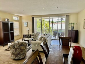 TV, DVD player - Bradenton Beach Club 251 - Anna Maria Island - Condo 3 Bedroom/ 2 1/2 Bath, maximum occupancy of 6 people. (Bradenton Beach)