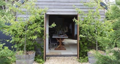 Elm Cottage Barn