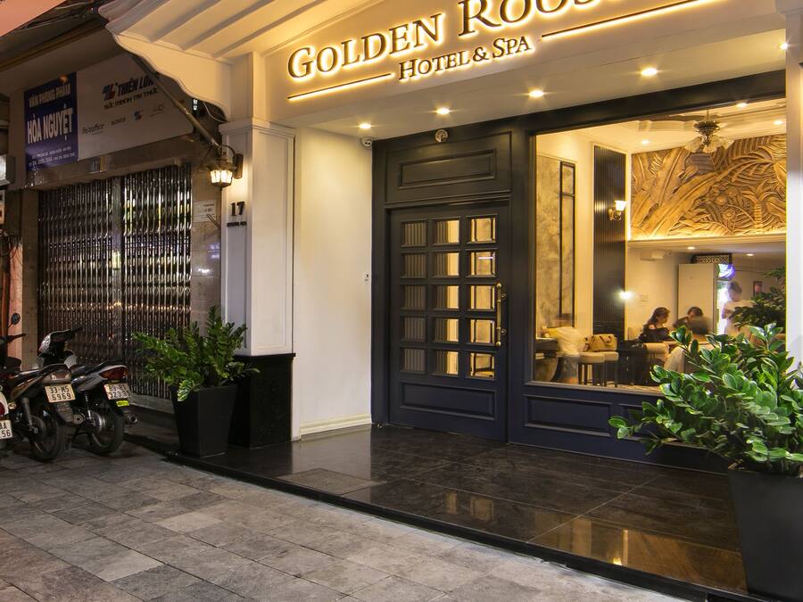 Front of property - evening/night