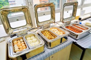 Daily self-serve breakfast for a fee