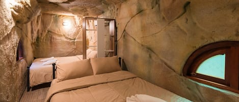 Superior Family Room | Free WiFi, bed sheets