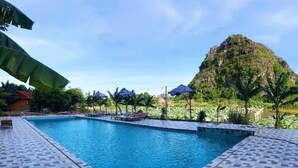 Front of property - Trang An Lim Garden (Hoa Lu)