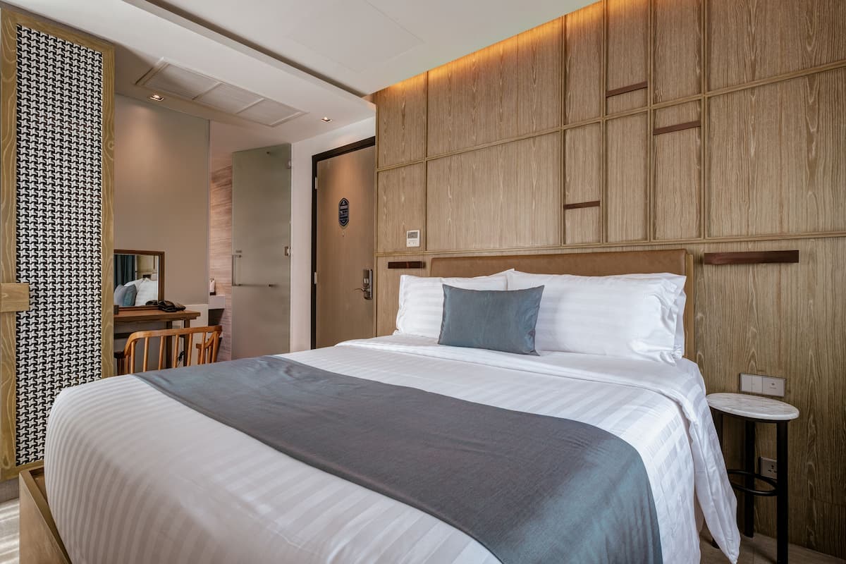 Superior Queen Room | Minibar, caja fuerte, escritorio y cortinas opacas