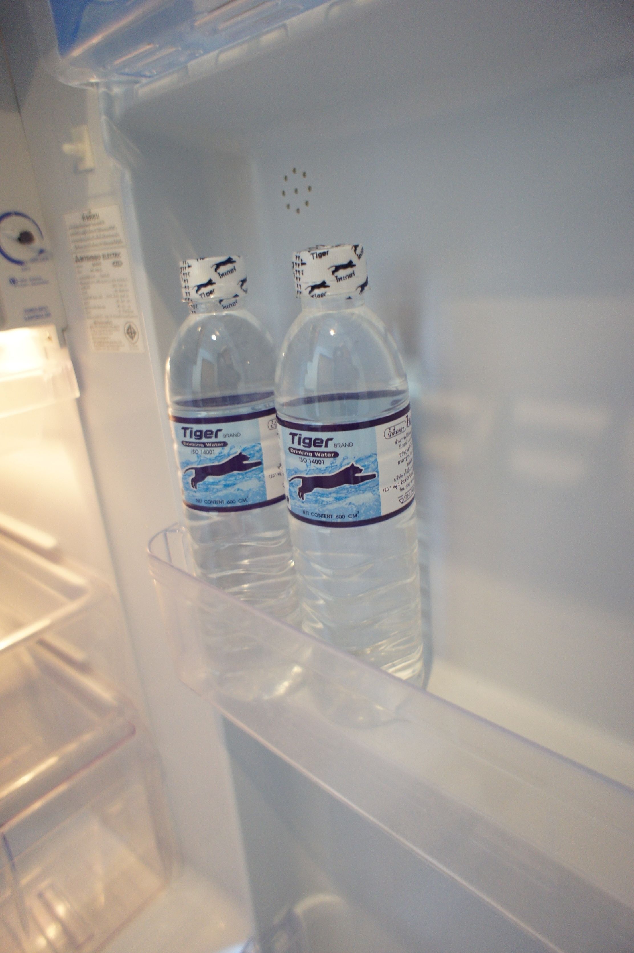 free toiletries, towels