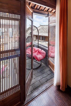 Phòng trăng mật | Ban công