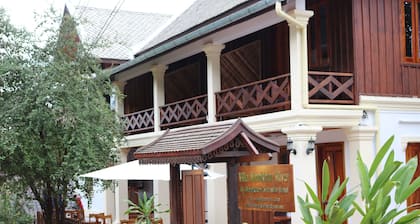 Villa Namkhan River